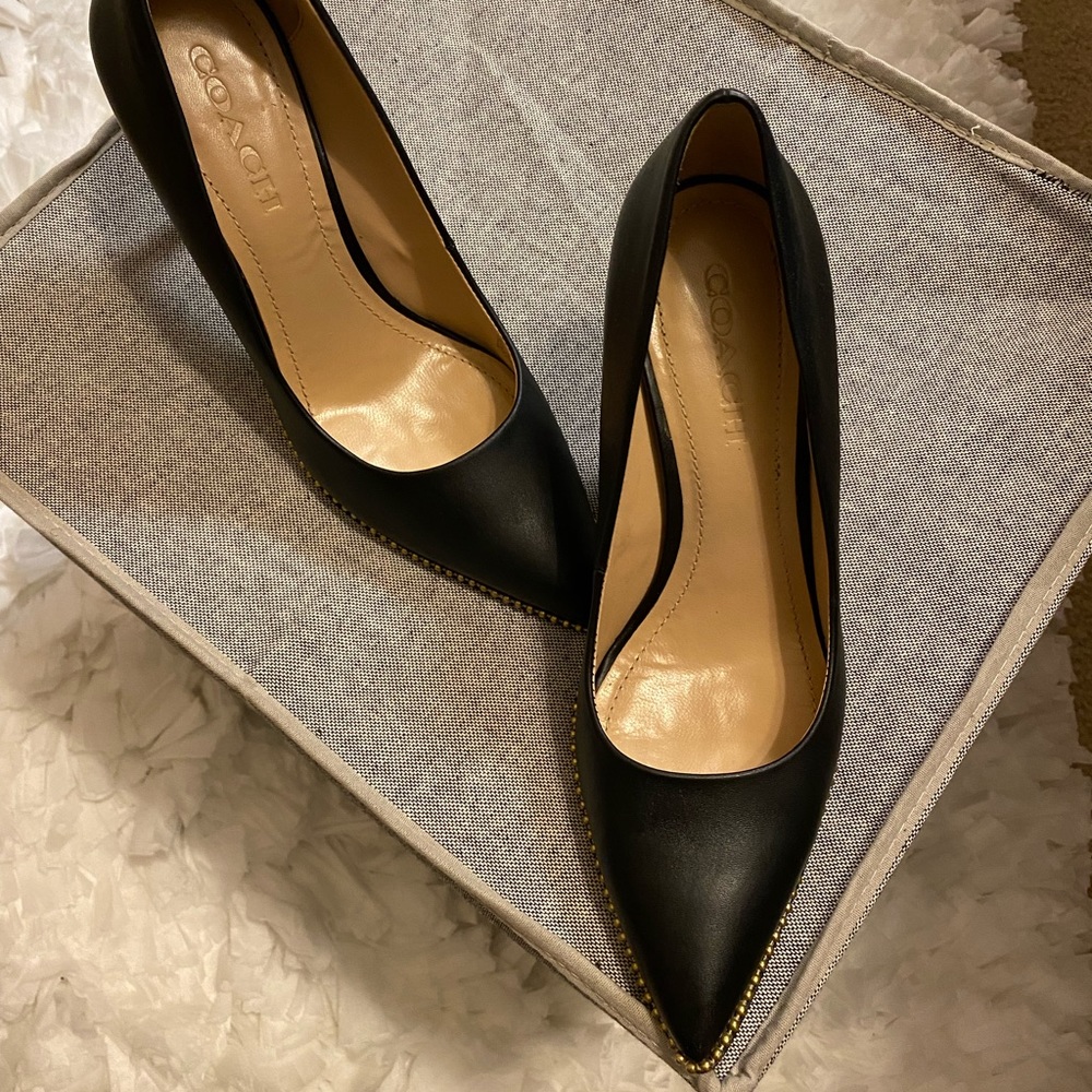 🔥Coach Leather Heels 👠 SOLD